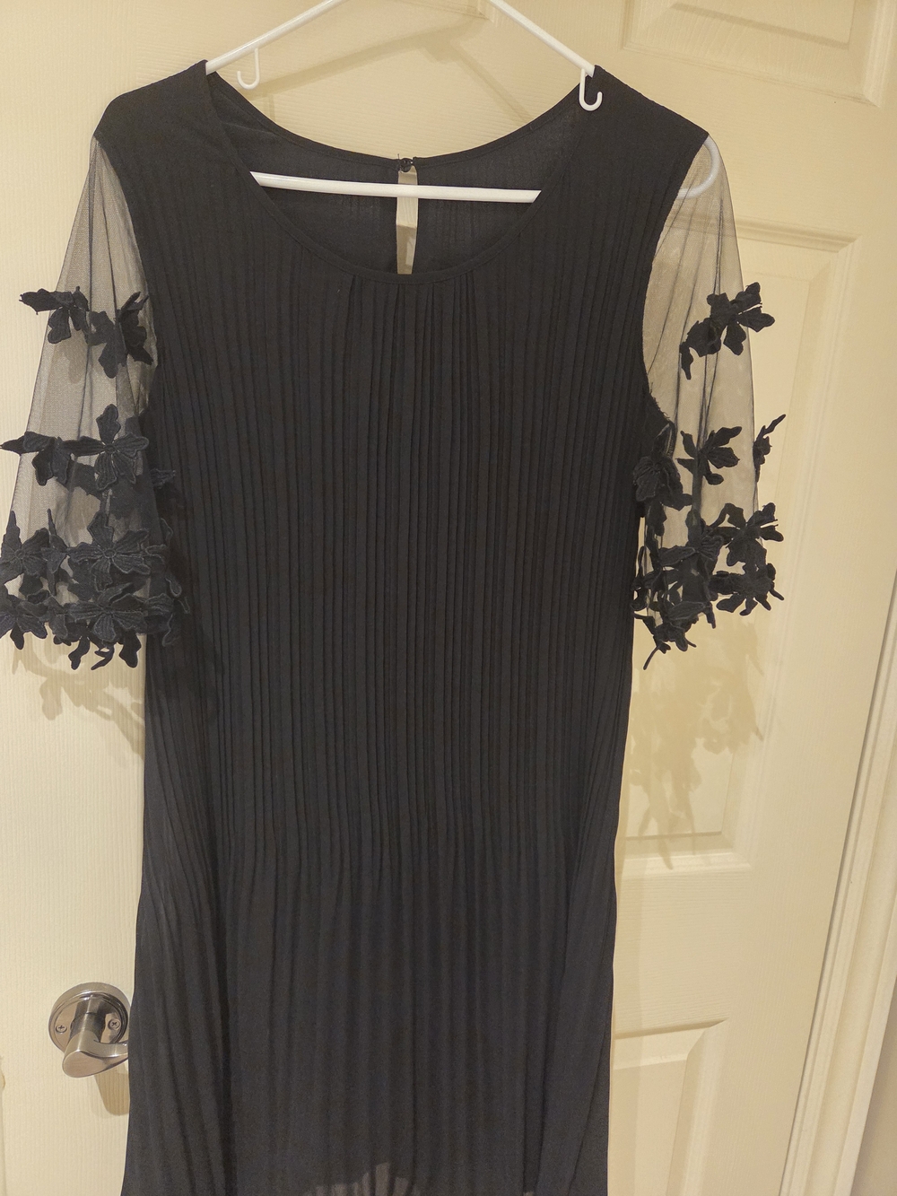 Rare Joseph Ribkoff Black Floral Applique Dress - Picture 5 of 5